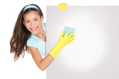 Cleaner applying controlled carpet cleaning treatment